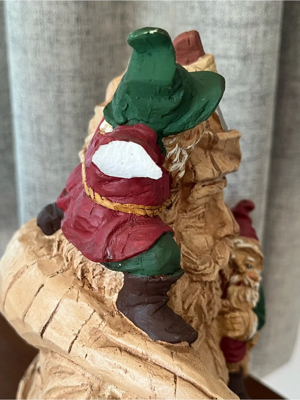 vintage Silvestri carved resin Santa figurine